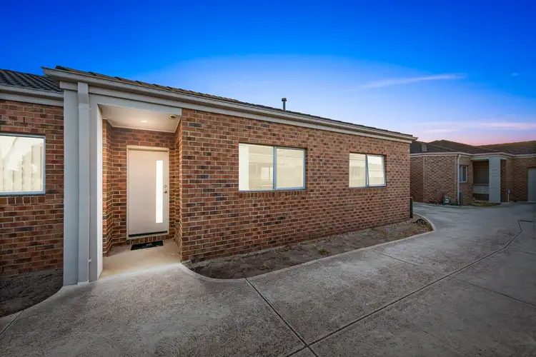 Second view of Homely unit listing, 2/15 Greenleaf Circuit, Tarneit VIC 3029
