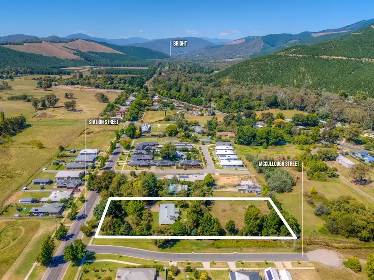 76-78 Station Street, Porepunkah VIC 3740