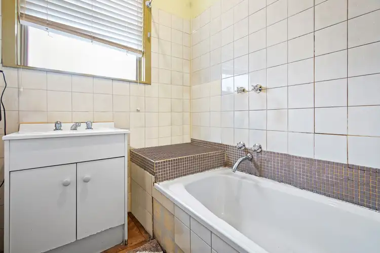 Sixth view of Homely house listing, 9 Julian Street, Werribee VIC 3030