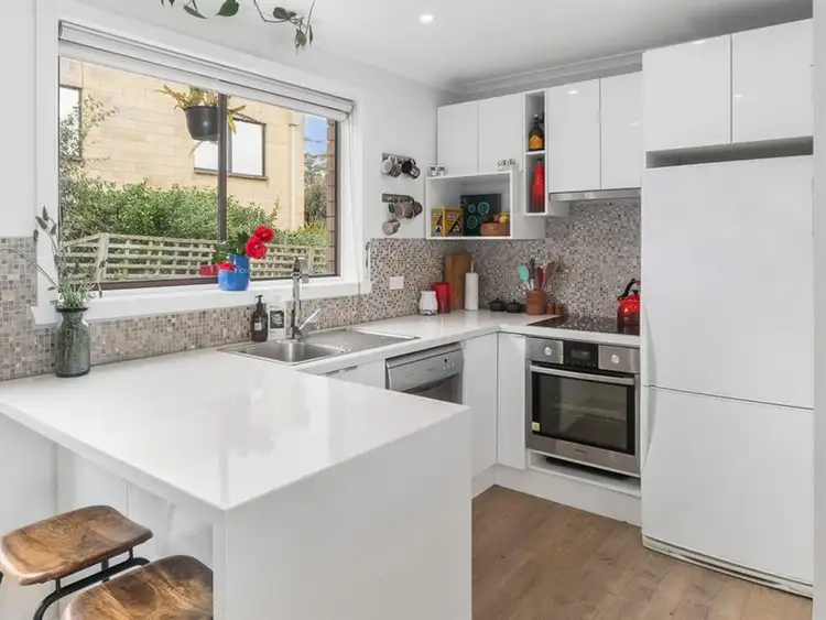 Second view of Homely unit listing, 8/28 Lucerne Avenue, Mornington VIC 3931