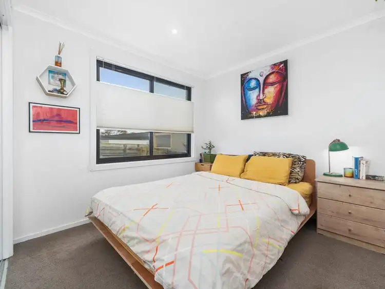 Sixth view of Homely unit listing, 8/28 Lucerne Avenue, Mornington VIC 3931