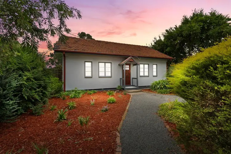 31 Sparks Lane, Toongabbie VIC 3856