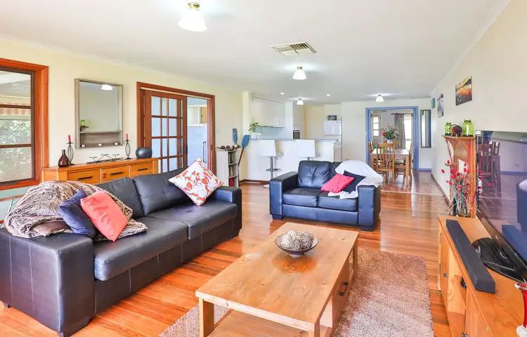 Second view of Homely house listing, 4 Lakeside Court, Cullulleraine VIC 3496