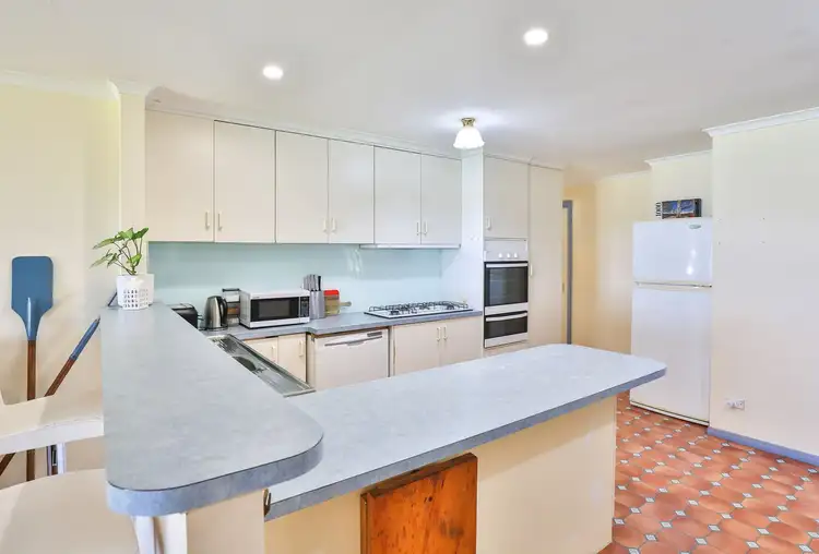 Sixth view of Homely house listing, 4 Lakeside Court, Cullulleraine VIC 3496