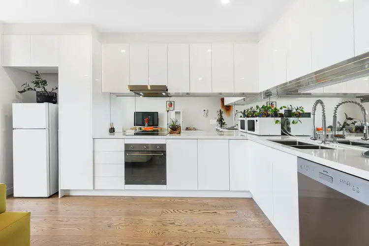 Fifth view of Homely unit listing, 302/10-14 Hope Street, Brunswick VIC 3056