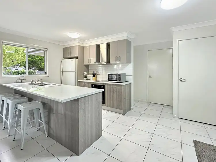 Fourth view of Homely semi-detached listing, 1/33 Ontario Parade, Andergrove QLD 4740