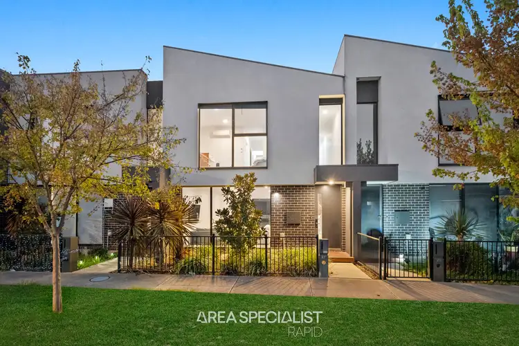 27 Pebble Avenue, Lyndhurst VIC 3975