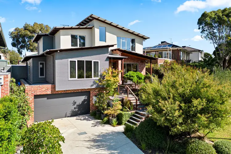 10 Riverwood Lane, Templestowe Lower VIC 3107
