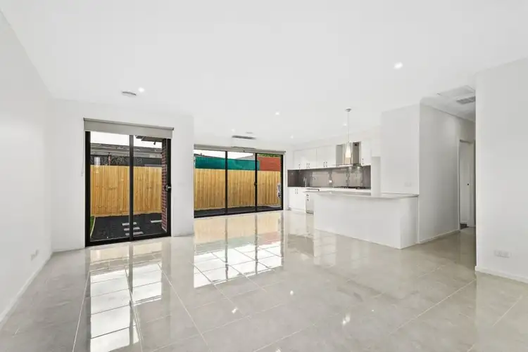 Second view of Homely unit listing, 2/25 Haresta Avenue, Dandenong VIC 3175