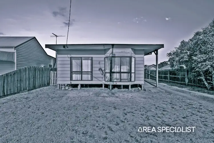 18 Carnarvon Street, Lang Lang VIC 3984