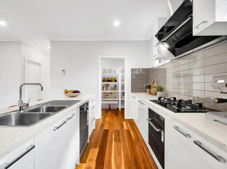 Fourth view of Homely townhouse listing, U1/56 Lechte Road, Mount Waverley VIC 3149