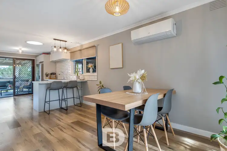 Fifth view of Homely house listing, 6 Isaacs Close, Sunbury VIC 3429