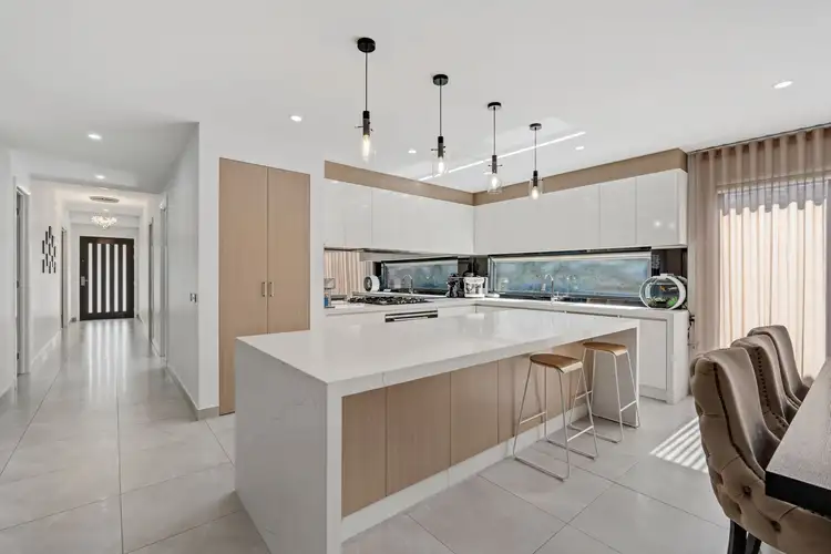 Fifth view of Homely house listing, 6 Opulence Place, Roxburgh Park VIC 3064