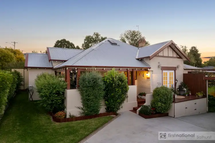 305 Stewart Street, Bathurst NSW 2795