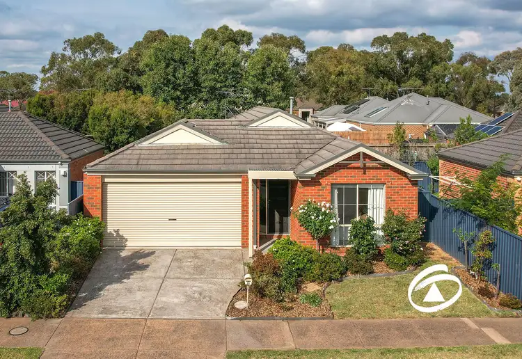 38 Scarlet Crescent, Pakenham VIC 3810