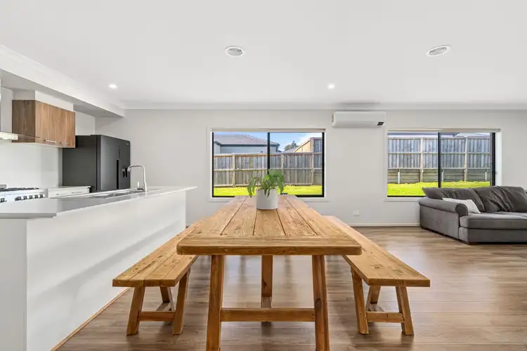 Sixth view of Homely house listing, 9 Meridian Drive, Traralgon VIC 3844