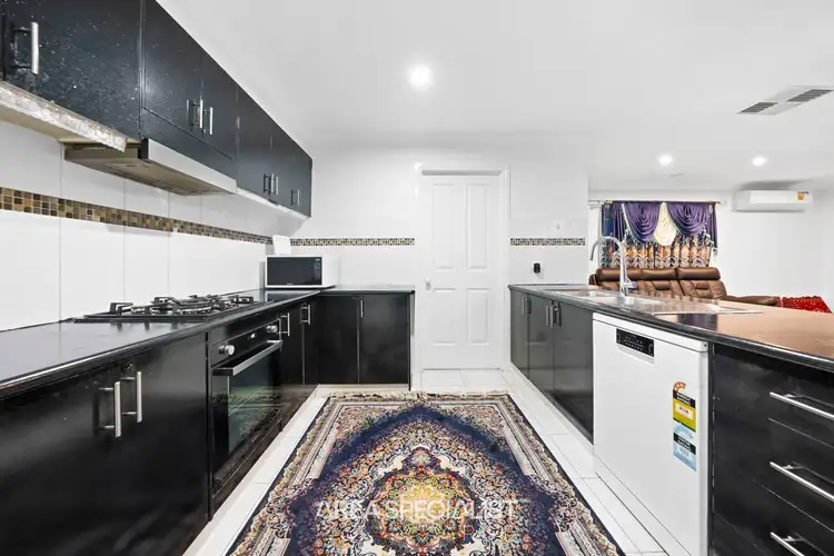 Fifth view of Homely house listing, 4 Libby Court, Hampton Park VIC 3976