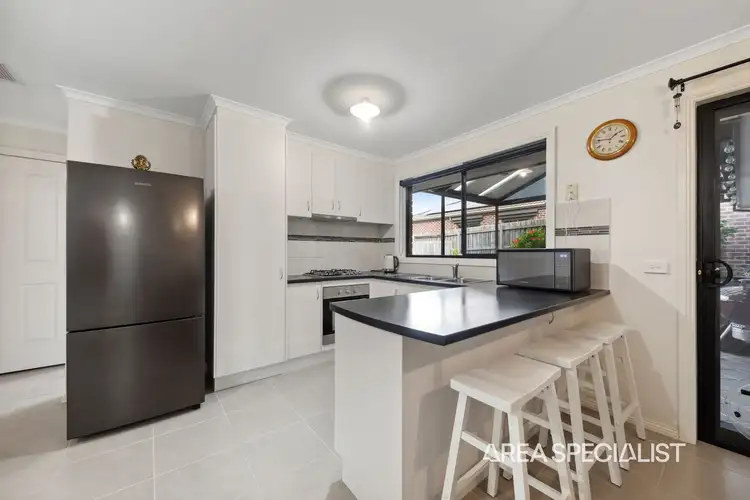 Fifth view of Homely house listing, 10 Doonie Way, Pakenham VIC 3810