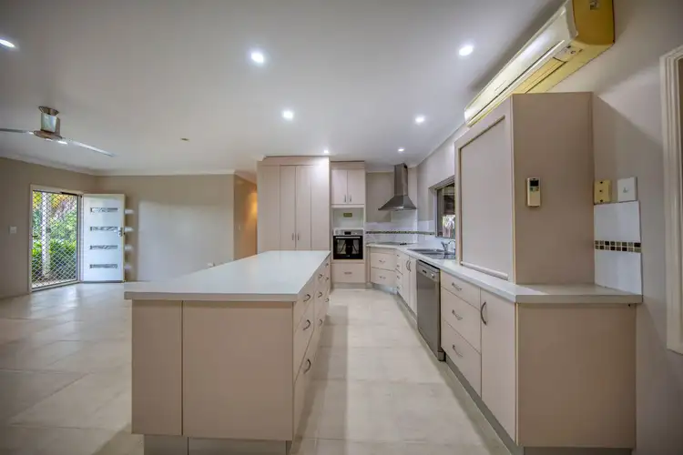 Sixth view of Homely house listing, 2 Bella Vista Avenue, Belvedere QLD 4860