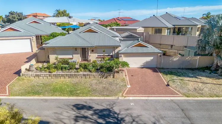 Second view of Homely house listing, 2 Bossut Court, San Remo WA 6210