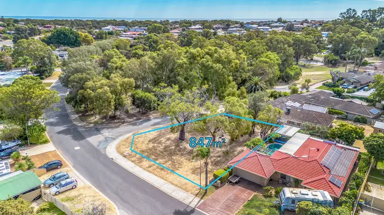 37 Tennyson Avenue, Halls Head WA 6210