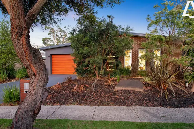Second view of Homely house listing, 10 Warrenwood Place, Langwarrin VIC 3910