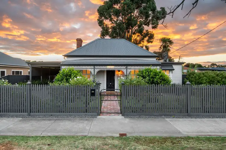 34 Somerville Street, Flora Hill VIC 3550