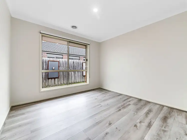 Seventh view of Homely house listing, 11 Lorikeet Court, Pakenham VIC 3810