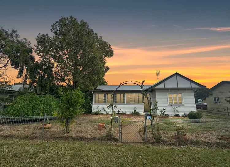 10 Evans Street, Chinchilla QLD 4413