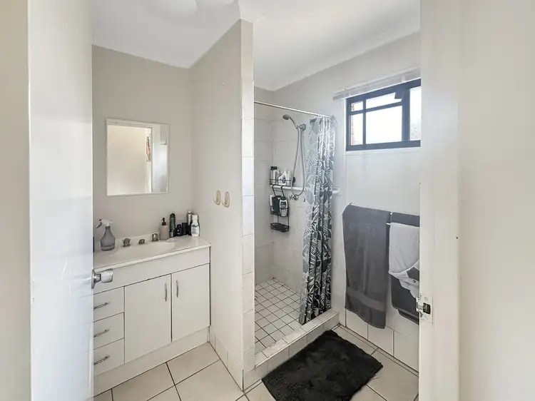 Seventh view of Homely unit listing, 2/3 Carey Street, Hay Point QLD 4740