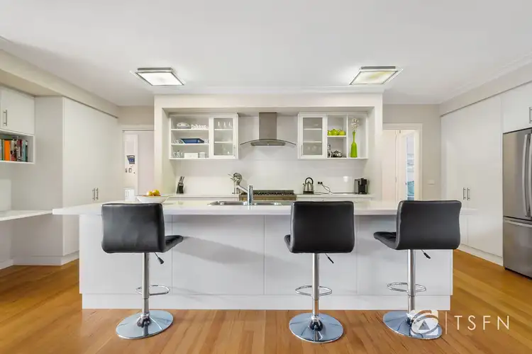 Fifth view of Homely house listing, 6 Marlo Court, Strathdale VIC 3550