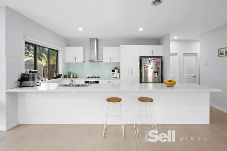 2/26 Hillside Street, Springvale VIC 3171