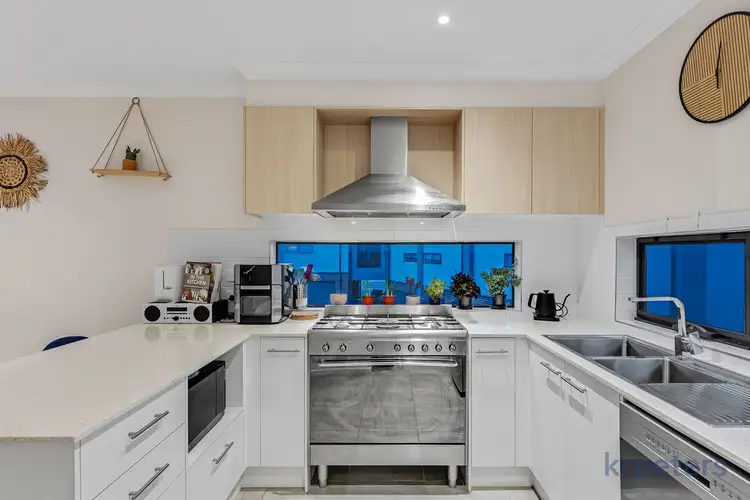 Sixth view of Homely townhouse listing, 28 Rubus Way, Pakenham VIC 3810