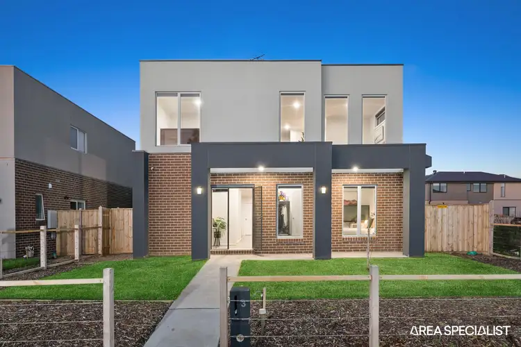 3 Allegro Walk, Junction Village VIC 3977