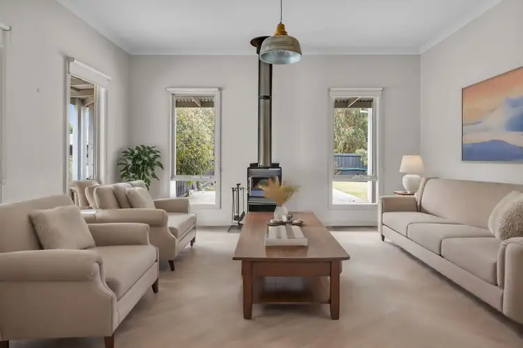 Second view of Homely house listing, 8 Ravenswood Avenue, Eynesbury VIC 3338