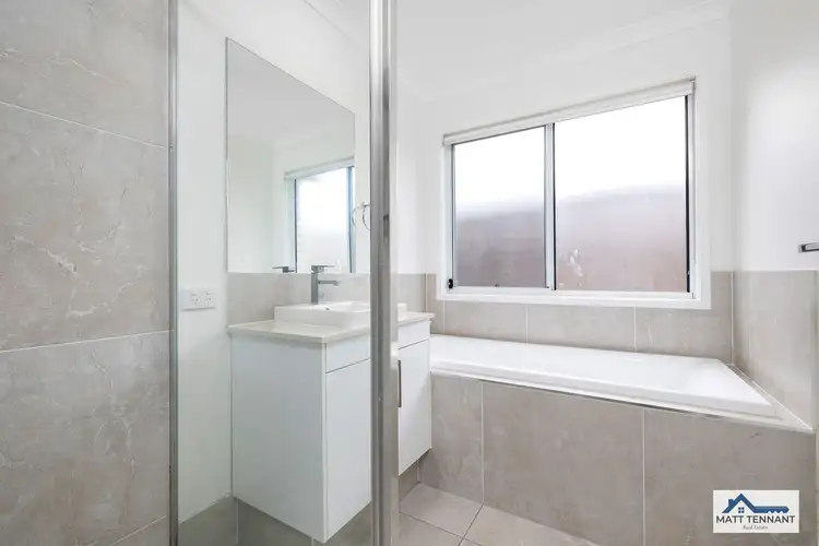Fifth view of Homely house listing, 9 Treeline Place, Redland Bay QLD 4165