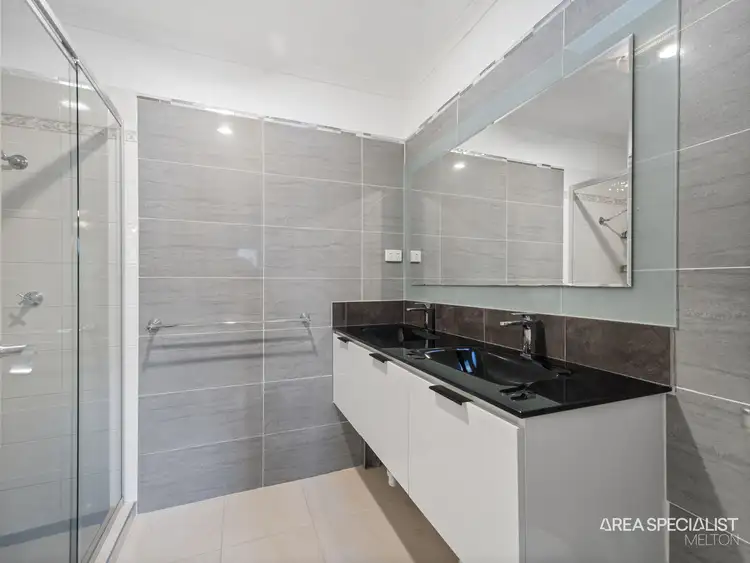 Fifth view of Homely house listing, 6 Pangbourne Avenue, Harkness VIC 3337