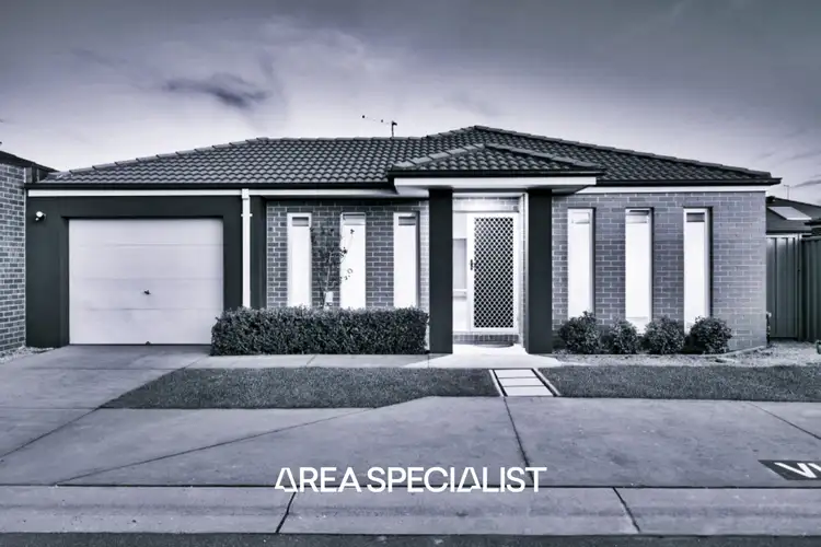 30 Southampton Drive, Langwarrin VIC 3910
