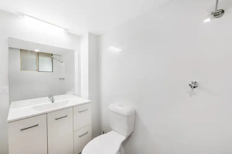 Fourth view of Homely unit listing, 3/71 Boondilla Road, Blue Bay NSW 2261