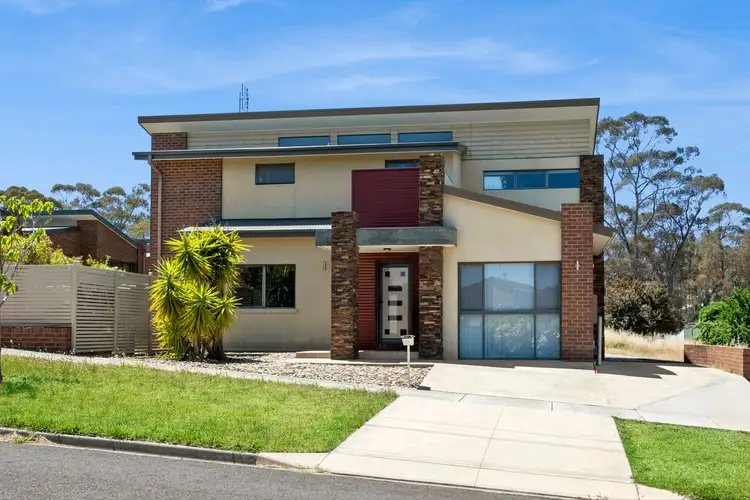21 Alexander Street