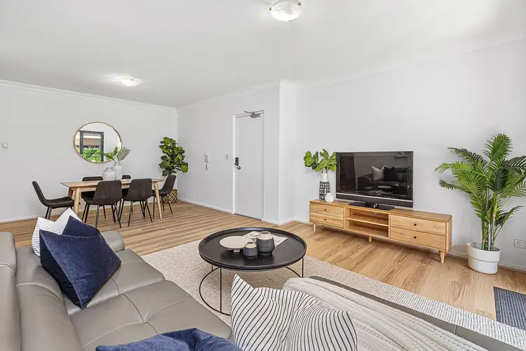 4/120 Lake St, Perth WA 6000