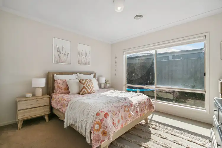 Fifth view of Homely house listing, 8 Native Retreat, Cranbourne East VIC 3977