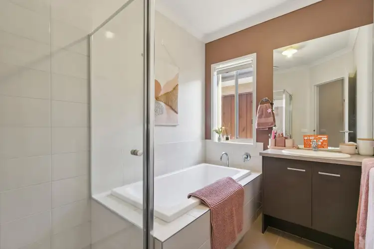 Sixth view of Homely house listing, 8 Native Retreat, Cranbourne East VIC 3977