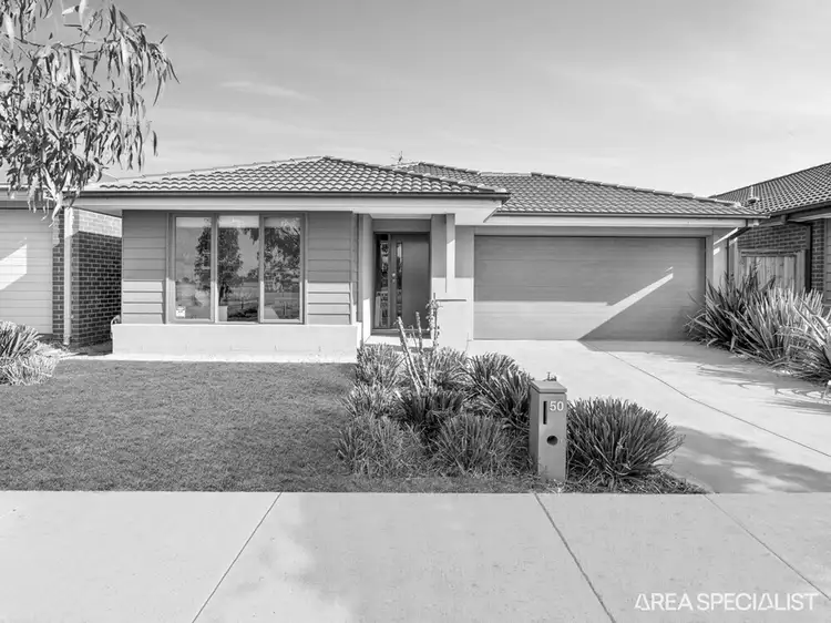 50 Wingfield Drive, Thornhill Park VIC 3335