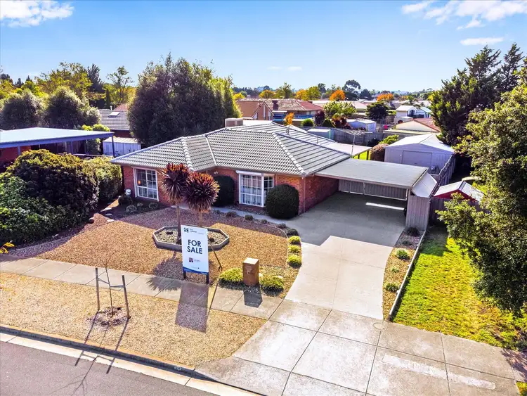 30 Cahill Drive, Brookfield VIC 3338