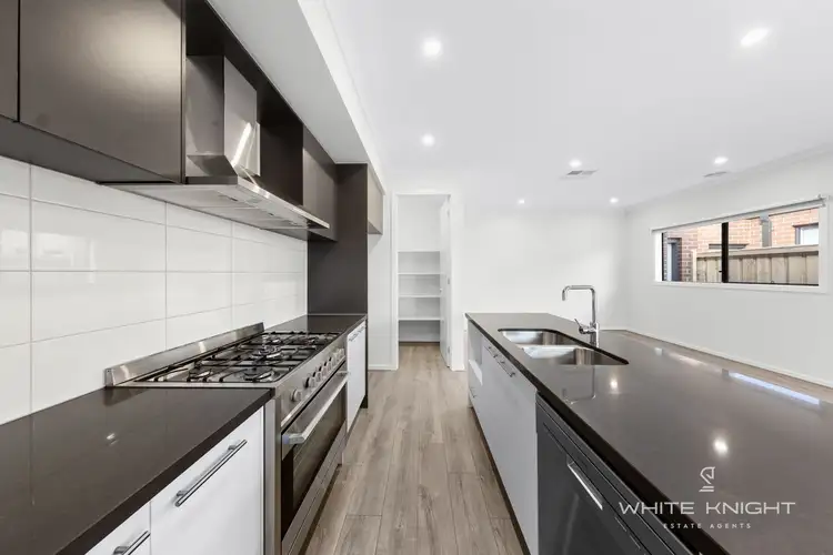 Seventh view of Homely house listing, 7 Erin Drive, Fraser Rise VIC 3336