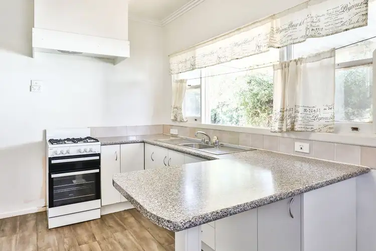 Fifth view of Homely house listing, 4 Albert Street, Mildura VIC 3500