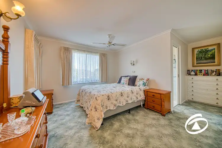 Sixth view of Homely house listing, 3 Highview Court, Pakenham VIC 3810