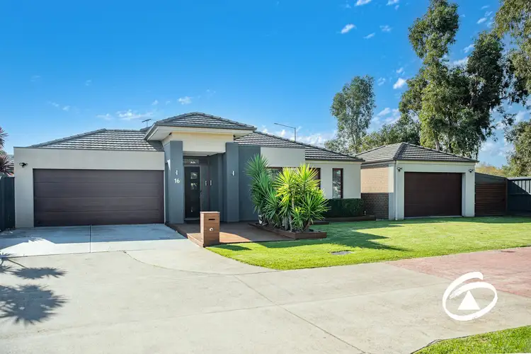 16 Marija Crescent, Berwick VIC 3806