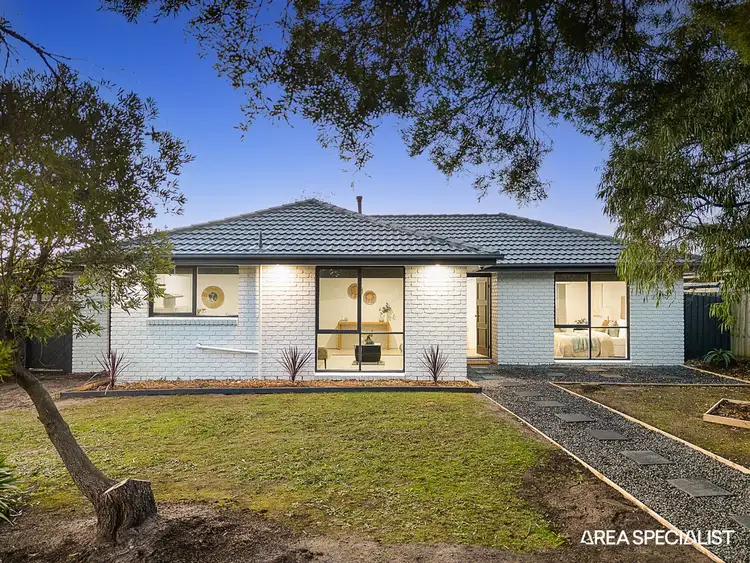 1 Wakefield Court, Cranbourne North VIC 3977